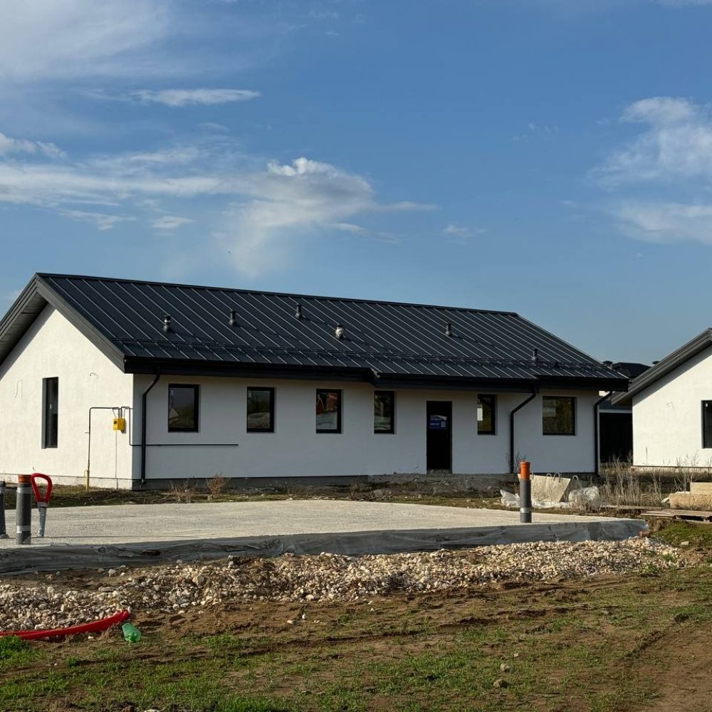 image-25-08-25-01-31-1